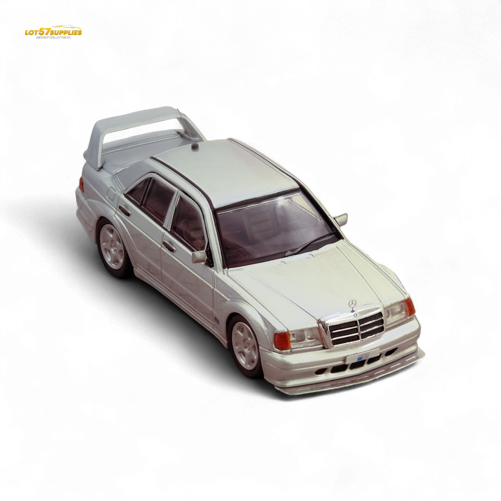Inno64 Mercedes Benz 190E Silver 1:64