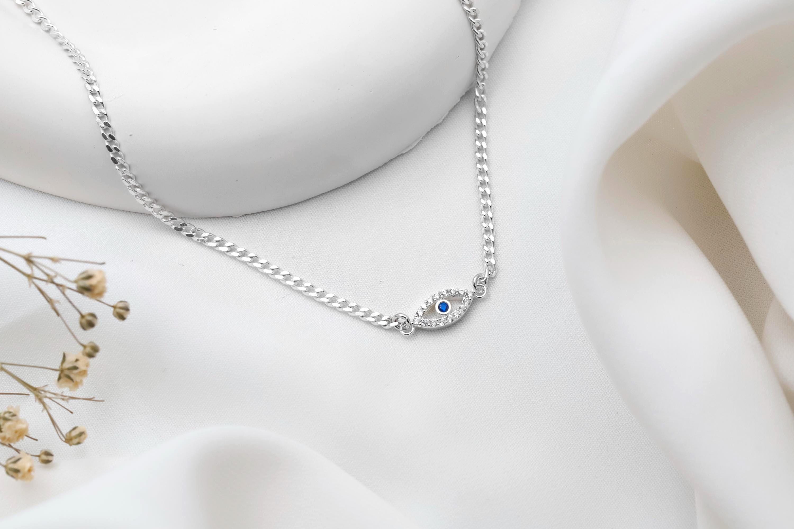 Evil Eye Charm Bracelet with Curb Chain in 925 Sterling Silver