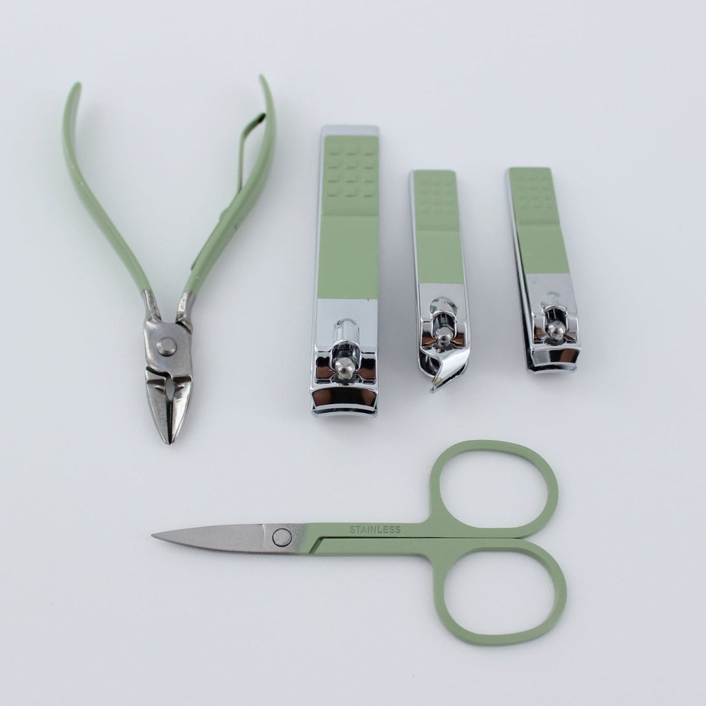 16-Piece Manicure Set – Nail Clippers & Grooming Kit with Case